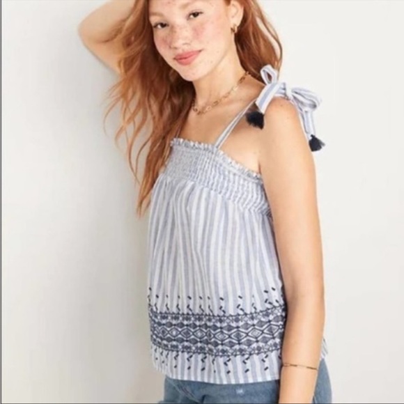 Old Navy smocked tie shoulder tank - Picture 1 of 4